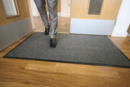 Wycieraczka mata chłonna wejściowa Vyna-Plush na wymiar 90 cm na MB na Arena.pl