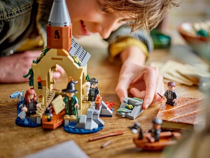 Klocki LEGO Harry Potter 76426 Dom na wodzie przy Hogwarcie Przystań NOWOŚĆ zdjęcie 4