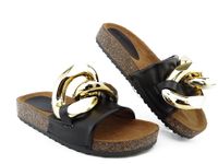 Czarne klapki duży łańcuch 39