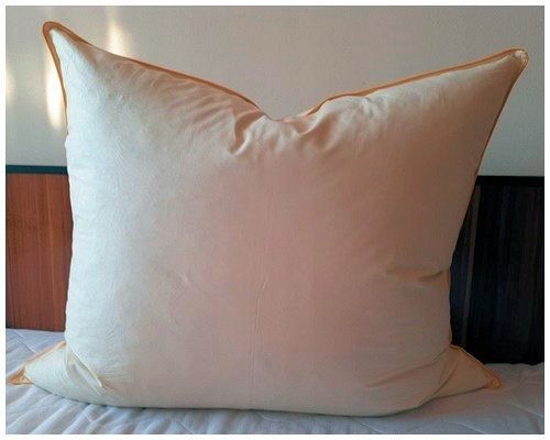 Poduszka z pierza 70x80 1,5 kg 3 KOLORY na Arena.pl