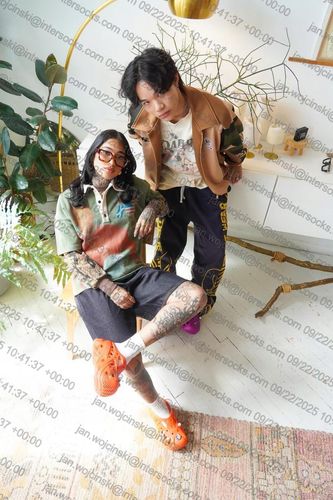 Crocs Damskie Wygodne Lekkie Buty Chodaki Klapki Caged 211141 Clog 38-39 na Arena.pl