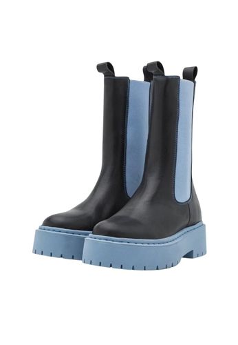 Botki Bianco. Biadeb R39 na Arena.pl