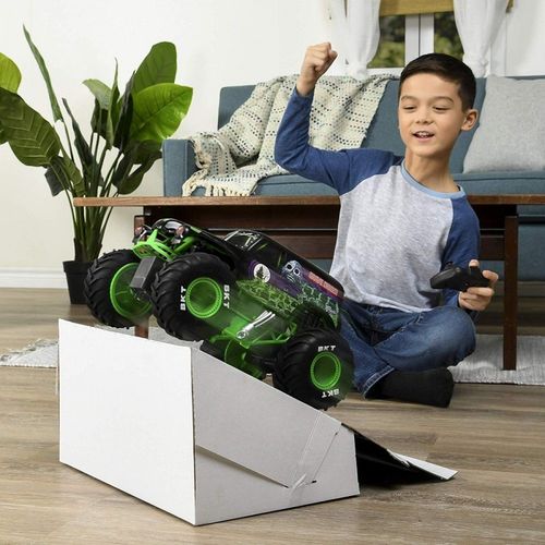 Samochód RC Monster Jam 1:15 Grave Digger na Arena.pl