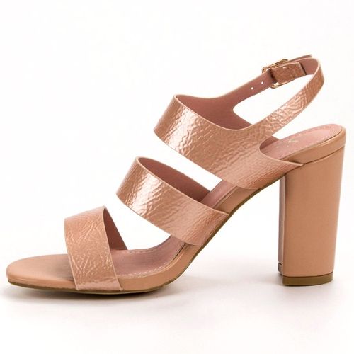 Lakierowane Sandałki r.40 na Arena.pl