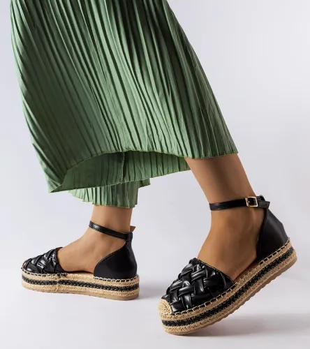 Czarne espadryle na platformie Gour 36 na Arena.pl