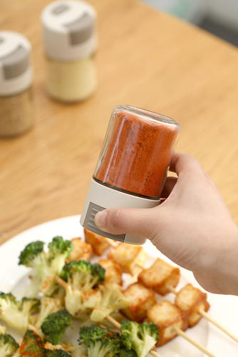 Pojemnik na przyprawy solniczka pieprzniczka przypawnik z miarką 5g 100 ml na Arena.pl