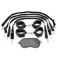 Zestaw do krępowania Cuff & Tether Set - Black Fetish Fantasy Series