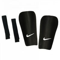 Ochraniacze piłkarskie Nike J Guard-CE SP2162-010 XS