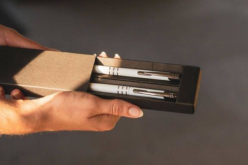 Zestaw piśmienniczy metalowy na Arena.pl