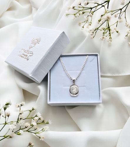 Srebrny łańcuszek 45 cm z medalikiem Matki Boskiej komunia chrzest prezent na Arena.pl