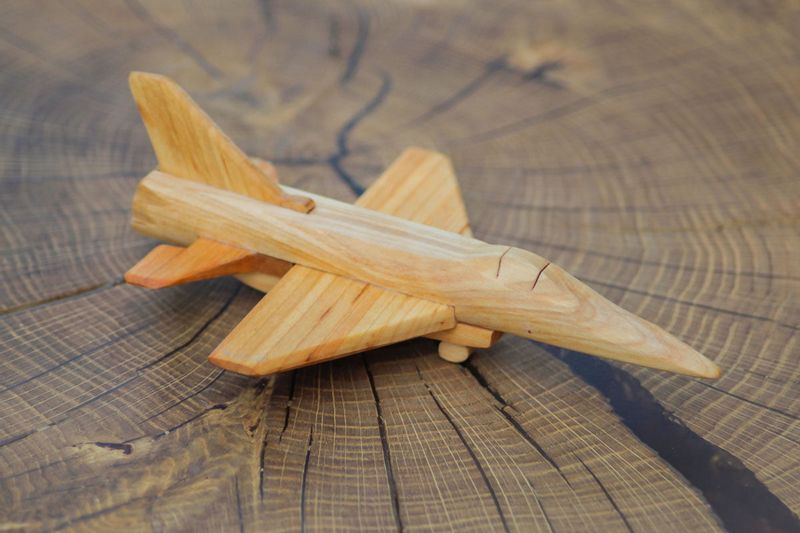 Samolot z drewna F-16, dł. 16 cm zdjęcie 10
