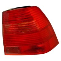LAMPA TYLNA PRAWA VW BORA 1998 1999 2000 2001 2002 2003 2004 2005