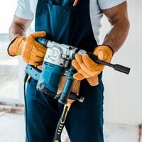 MECHANICZNY POBIJAK DO UZIOMÓW I GWOŹDZI SDS-MAX