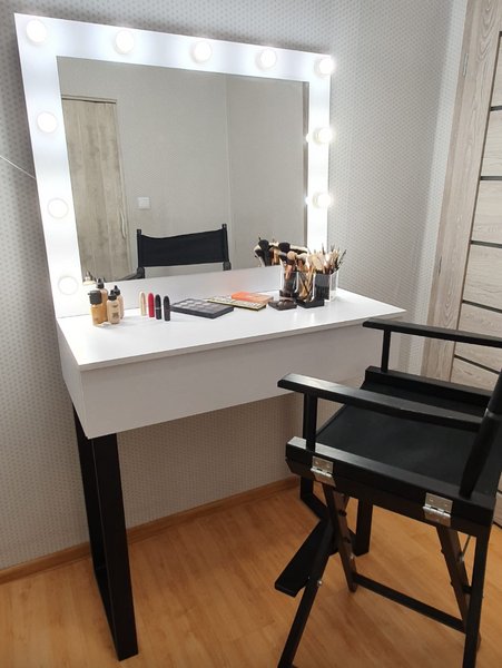 Toaletka AMI 100 WHITE czarne nogi zdjęcie 1