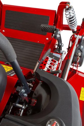 Traktorek Ferris ZERO-SKRĘT IS2600 deck 155cm na Arena.pl