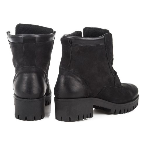 Sznurowane botki z protektorem r.38 na Arena.pl