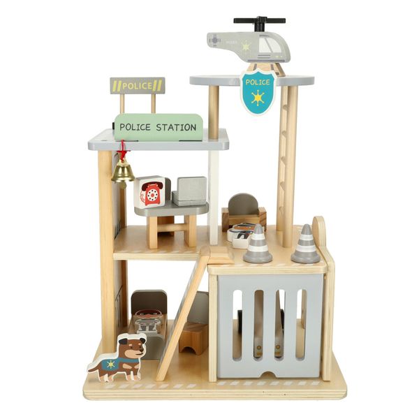 Komisariat policji drewniany tor + radiowóz helikopter parking zdjęcie 3