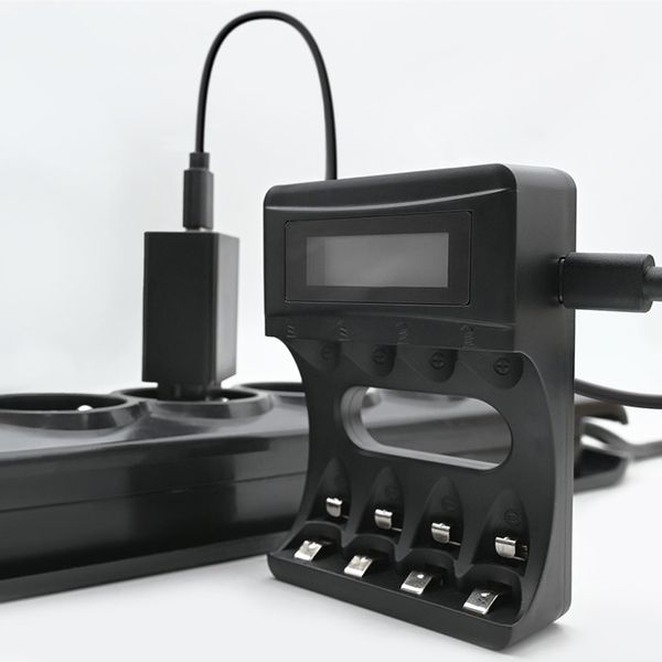 Qoltec Ładowarka do akumulatorków Ni-MH typu R03/AAA R6/AA | 1800mA zdjęcie 6