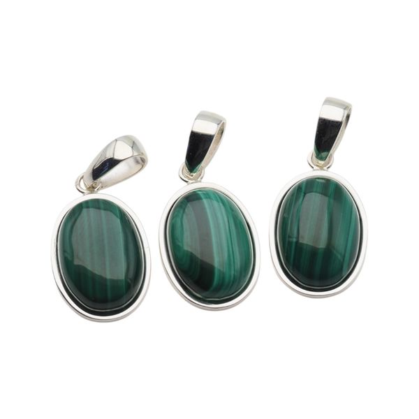 Zawieszka z owalnym malachitem w srebrze zdjęcie 2