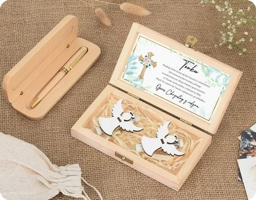 Pamiątka Komunii Świętej dla Chłopca Prezent na Komunię Pudełko na Arena.pl