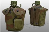 Manierka plastikowa US z pokrowcem WZ93 Texar PL woodland