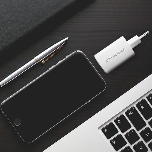Qoltec Ładowarka sieciowa 65W GaN ULTRA | 5-20V | 2.25-3.25A | 1 x USB typ C PD | 1 x USB QC 3.0 | Biała na Arena.pl
