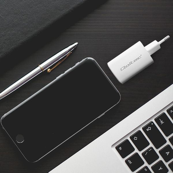 Qoltec Ładowarka sieciowa 65W GaN ULTRA | 5-20V | 2.25-3.25A | 1 x USB typ C PD | 1 x USB QC 3.0 | Biała zdjęcie 3