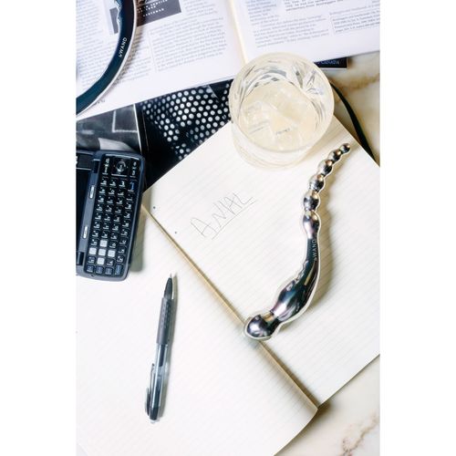 Dildo Swerve Le Wand Swerve Srebrzysty na Arena.pl