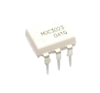 Optotriak MOC3023 5V 400V DIP6