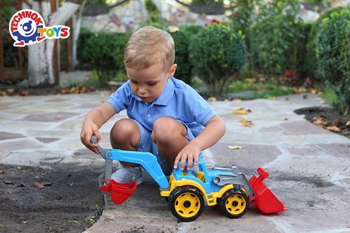 DUZY TRAKTOR Ciągnik z elementami koparki na Arena.pl