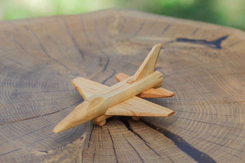 Samolot z drewna F-16, dł. 16 cm zdjęcie 7