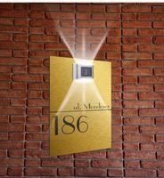 złota TABLICZKA ADRESOWA aluminiowa z lampką led numer domu 40x30 pionowa