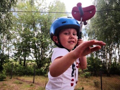 zjazd linowy - czerwony na Arena.pl