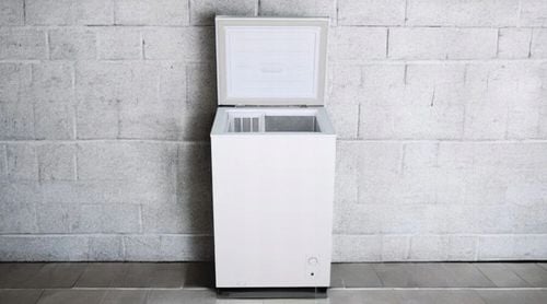 Zamrażarka SMITH&BROWN SZCF-102-WE3 biała na Arena.pl