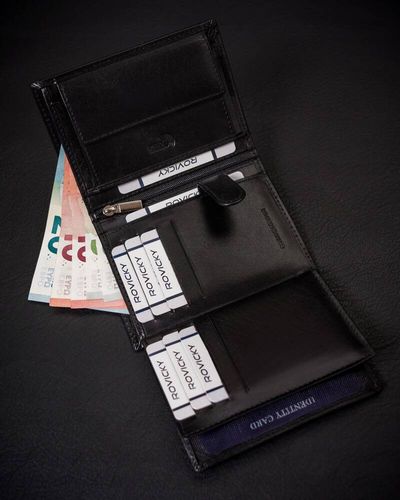 rozbudowany portfel męski ze skóry naturalnej z systemem rfid - rovicky na Arena.pl