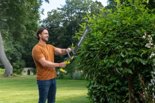 RYOBI NOŻYCE DO ŻYWOPŁOTU AKUMULATOROWE 18V SEKATOR 50CM HEDGESWEEP + 2AH na Arena.pl