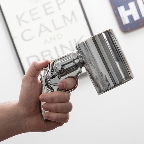 Kubek Rewolwer na Arena.pl