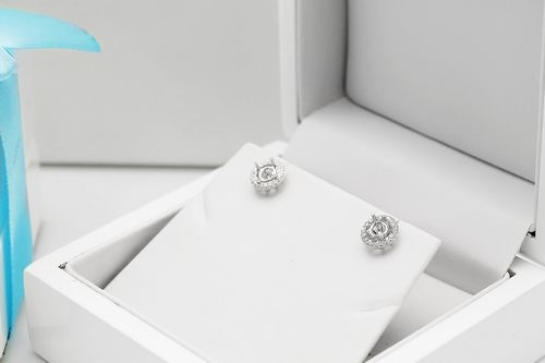 exclusive | brylantowa oprawa kolczyków w 18-karatowym złocie na Arena.pl