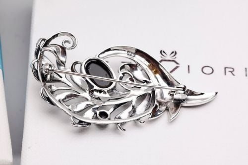 Srebrna broszka Staviori na Arena.pl