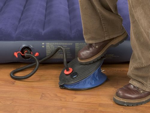 Pompka nożna 29 cm INTEX 69611 na Arena.pl