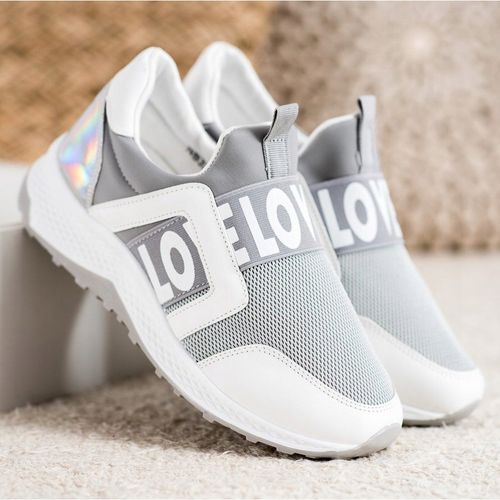 Slipony Na Platformie Love r.36 na Arena.pl