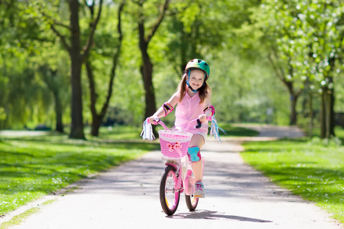 RÓZOWY KOSZ DO ROWERU HULAJNOGI NA KIERONICĘ PRZÓD DLA DZIECI DZIEWCZYNKI na Arena.pl