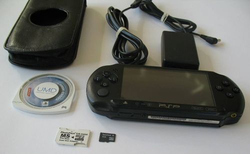 KONSOLA PSP E1004 + 4GB POKROWIEC GRA na Arena.pl