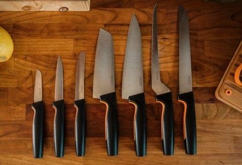 FISKARS NÓŻ NAKIRI DO SIEKANIA 16CM 1057537 na Arena.pl