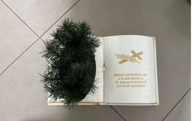 KSIĘGA na grób Podkład do stroików sztucznych Biała ze złotym z doniczką zdjęcie 3