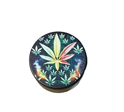 Czarny Młynek do Tytoniu Suszu Duży Liść Marychy Otoczony Małymi Listkami na Arena.pl