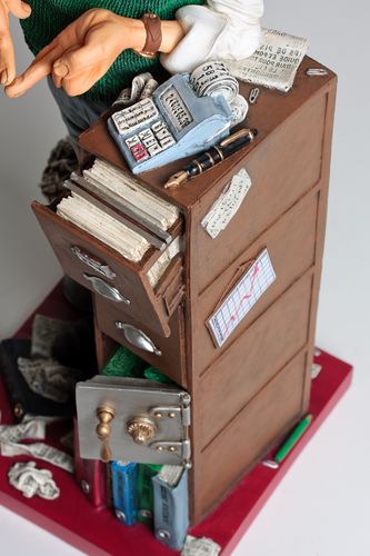 FIGURKA KSIĘGOWY  - Guilermo Forchino (FO85536) na Arena.pl