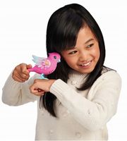 26401 Little Live Pets Ptaszek Mówiący Świeci ĆWIERKA MÓWI KOLORY PTASZKÓW