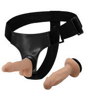 Strap-on z dwiema nakładkami