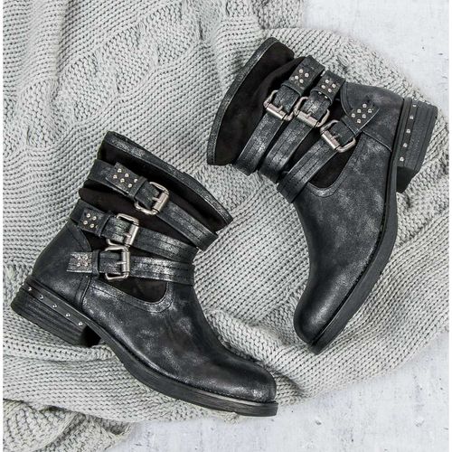 Czarne workery r.37 na Arena.pl